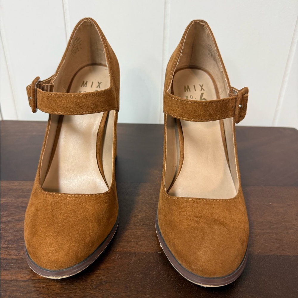 Mi Tan Mary Jane Heels